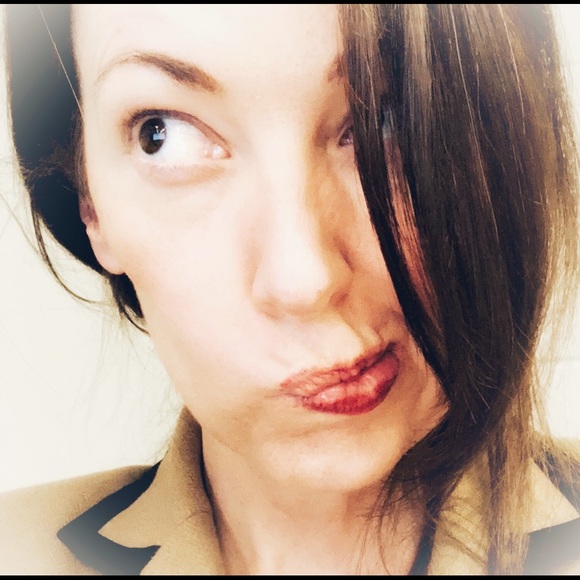 Meet your Posher, Helen - Picture 1 of 1